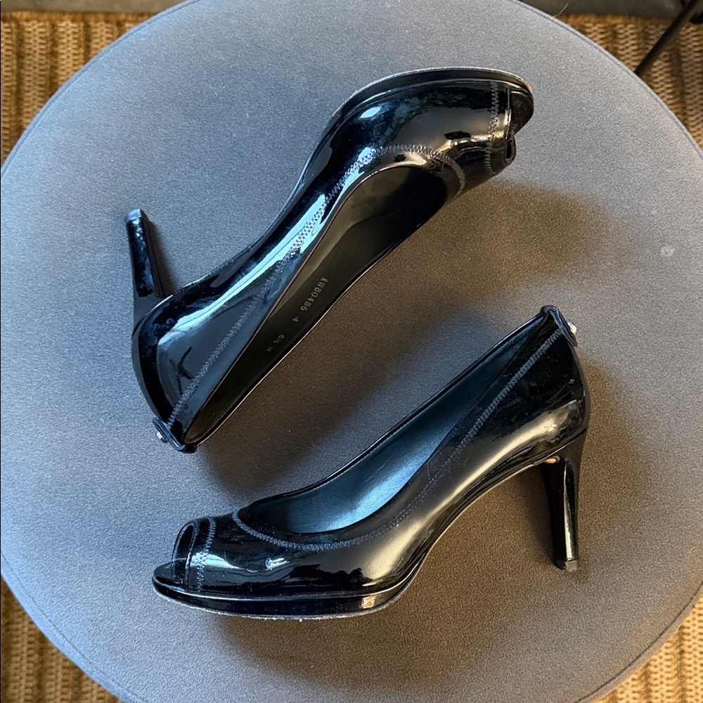 Stuart Weitzman Glossy Black Patent Leather Womens 6.5 Peep-Toe Heels - Picture 7 of 10